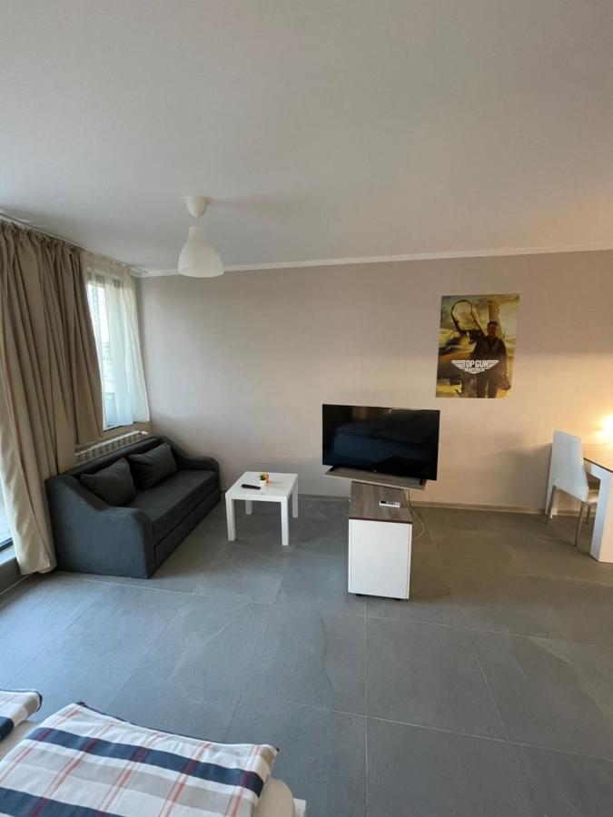 Apartment Movie Flats *